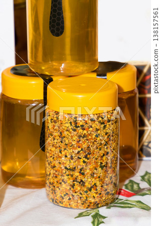 Polen honey granules Polen honey granules 138157561