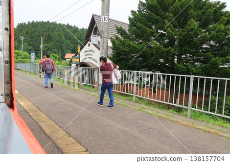 北海道南部伊沙裡比鐵道上磯站至大島東別站沿途風景 138157704