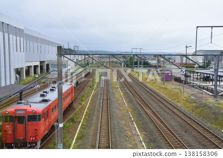 北海道南部伊沙裡比鐵道泉澤站至木古內站沿途風景 138158306