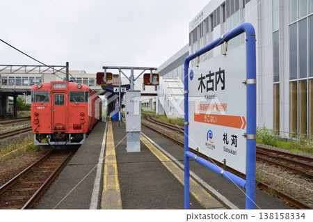 北海道南部伊沙裡比鐵道泉澤站至木古內站沿途風景 138158334