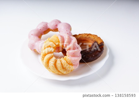 Delicious donuts Delicious donuts 138158593