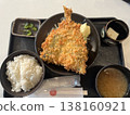 美味的炸竹莢魚套餐 138160921