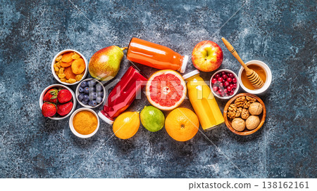 Foods for keeping lungs healthy 138162161