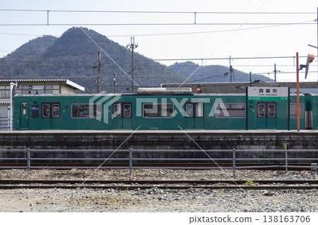 停靠西脅市站的列車 138163706