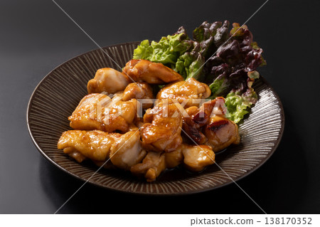 嫩雞腿肉,照燒風味 嫩雞腿肉,照燒風味 138170352