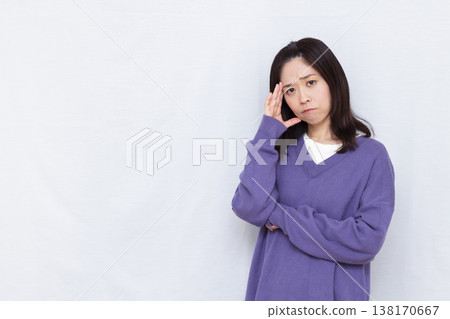 Worried, woman, lady 138170667