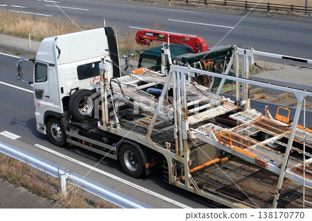 Carrier car (vehicle carrier) 138170770