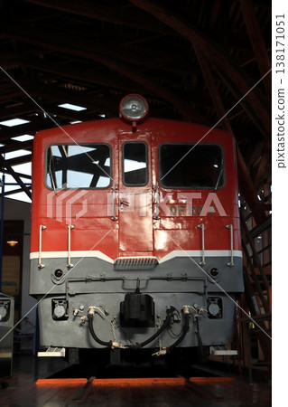JNR DF50 型柴油機車是日本第一台在幹線上使用的柴油機車，並在全國範圍內運行。 138171051