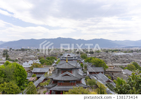 Panoramic view of traditional house of the old town Lijiang, China. Dayan, commonly called the Old Town of Lijiang. Look from Lion Hill. 138173414