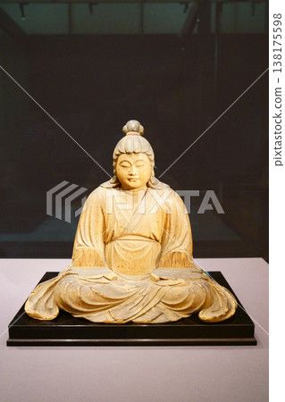 9462 沖繩座姬坐像 138175598