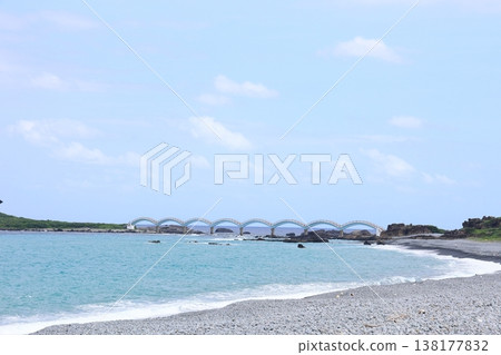 Eight-Arch Bridge, Sanxiantai, Pacific Ocean, Taiwan, Taitung Eight-Arch Bridge, Sanxiantai, Pacific Ocean, Taiwan, Taitung 138177832