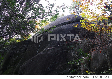 岡山縣總社市紀之城附近的鹽之石 138181641