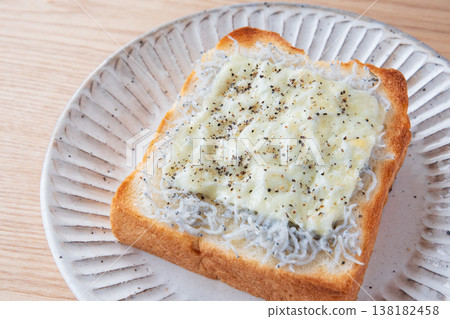 銀魚起司吐司 138182458