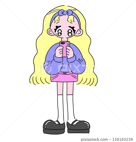 一幅復古流行風格的金髮女孩看著智慧型手機的插畫。 138183239