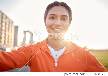 Woman, selfie and smile in city park, sunshine and outdoor for adventure, web blog and portrait in nature. Influencer girl, photography and profile picture for memory, social media and live streaming 138188172