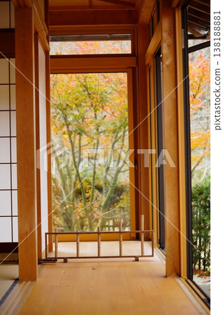 京都正壽院 - 設有心形窗和天花板畫的客殿 138188881