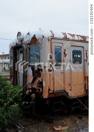 津輕鐵道Kiha 22號柴油車停在津輕五河原站 津輕鐵道Kiha 22號柴油車停在津輕五河原站 138192404