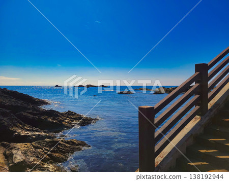 The Sea of Japan from Senjojiki, Sado City, Niigata Prefecture 138192944