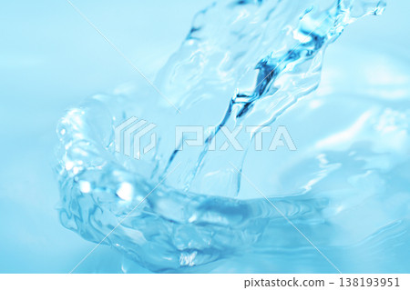水、水面、飛濺、漣漪、水柱、紋理、背景材料 138193951