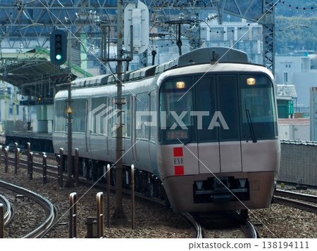 Odakyu 30000 series EXE at Komae Station Odakyu 30000 series EXE at Komae Station 138194111