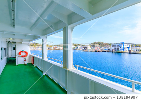 Iki Island in early spring, as seen from a ferry bound for Iki, Nagasaki Prefecture. 138194997