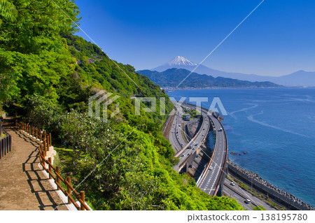 [Shizuoka Prefecture] Mount Fuji as seen from Sattata Pass 138195780