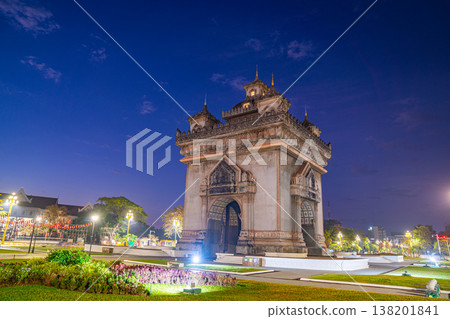 Urban Night Scene at Patuxai Monument Urban Night Scene at Patuxai Monument 138201841
