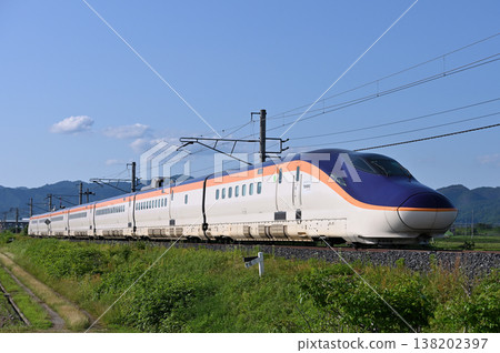 山形新幹線的新車型E8系新幹線翼 山形新幹線的新車型E8系新幹線翼 138202397