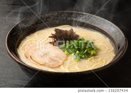 Tonkotsu ramen Tonkotsu ramen 138207434