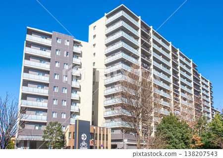 High-rise apartment buildings and a refreshing blue sky High-rise apartment buildings and a refreshing blue sky 138207543