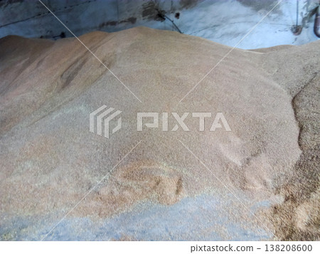 Heap of grains of barley and wheat in stock Heap of grains of barley and wheat in stock 138208600