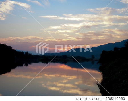 Sunset on the surface of the water Sunset on the surface of the water 138210660