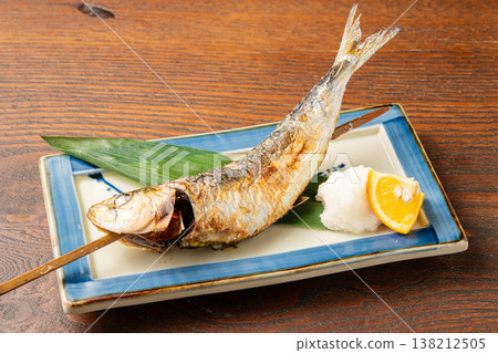 Fatty sardines: A dish of fresh fish with plenty of fat. 138212505