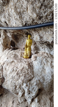 帕烏洞內部景色 [寮國瑯勃拉邦] 138213280