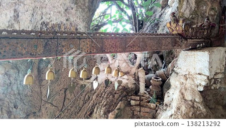 Pak Ou 石窟景觀 [寮國瑯勃拉邦] 138213292