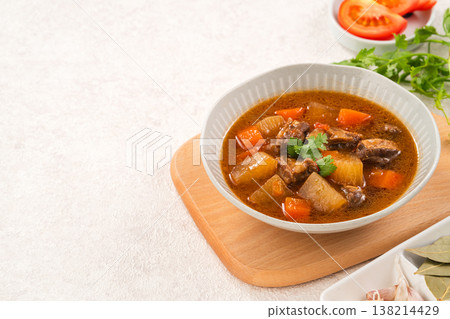 tomato beef radish beef stew carrot radish 138214429