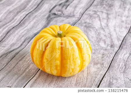 Whole fresh ripe pumpkin vegetablea Whole fresh ripe pumpkin vegetablea 138215476