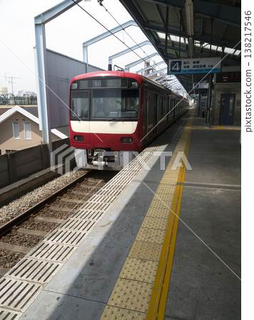 A train stopped at Keikyu Heiwajima Station. A train stopped at Keikyu Heiwajima Station. 138217546