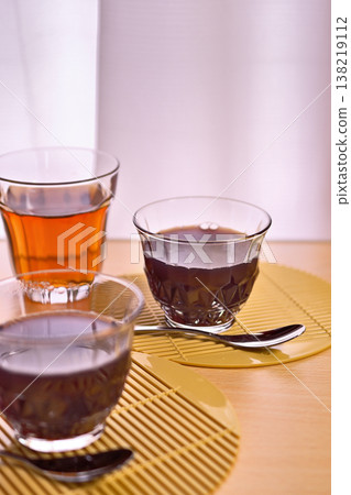 Delicious-looking cold grape jelly Delicious-looking cold grape jelly 138219112