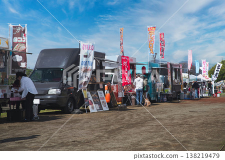 節慶餐車 節慶餐車 138219479