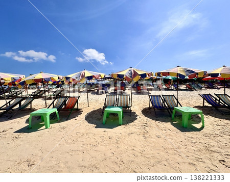 Thailand Phi Phi free sun beds on the beach 138221333