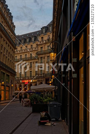 Path of Paris 138227110