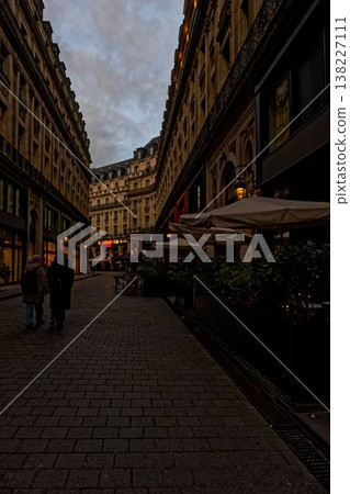 Path of Paris 138227111