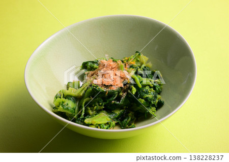 Rape blossoms dressed with mustard noodle soup 138228237