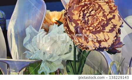 Artificial flowers that open and close at the exhibition. Artificial flowers that open and close at the exhibition. 138229143