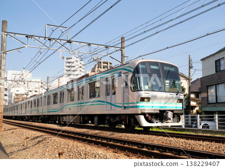 東急目黑線直達服務;東京地鐵南北線9000系列;相鐵線(湘南台方向)⇔浦與禦園 東急目黑線直達服務;東京地鐵南北線9000系列;相鐵線(湘南台方向)⇔浦與禦園 138229407