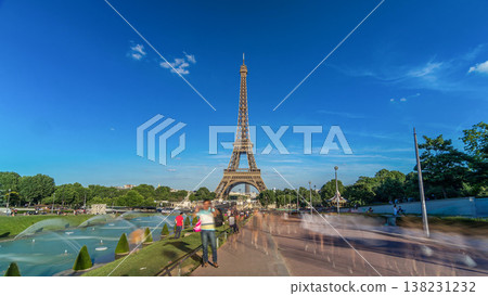 Sunset view of Eiffel Tower timelapse hyperlapse with fountain in Jardins du Trocadero in Paris, France. 138231232