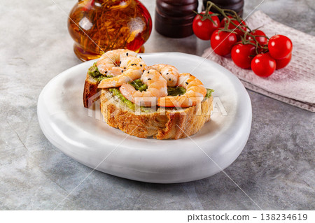 Sandwich with prawn and avocado Sandwich with prawn and avocado 138234619