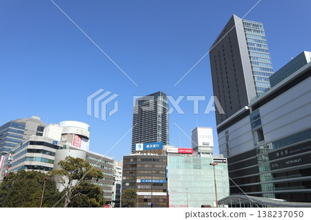 橫濱車站前的風景 橫濱車站前的風景 138237050