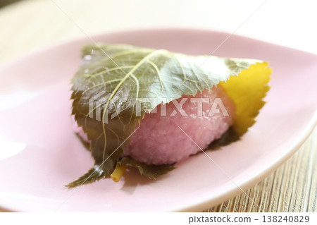 Sakura Mochi Wagashi (Japanese sweets) Sakura Mochi Wagashi (Japanese sweets) 138240829